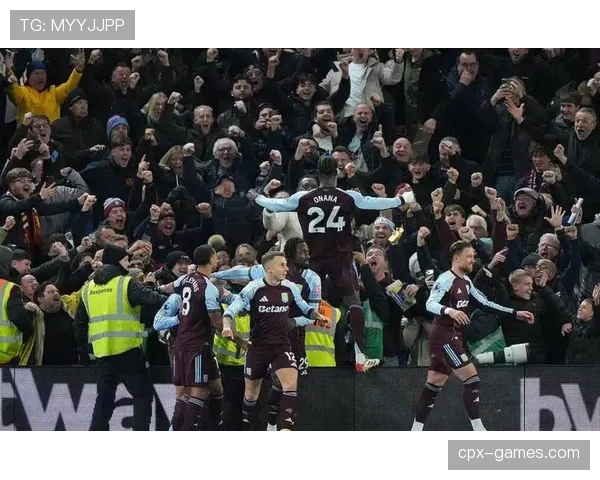 埃梅里率领阿斯顿维拉整装待发，球队状态回升备战新赛季英超